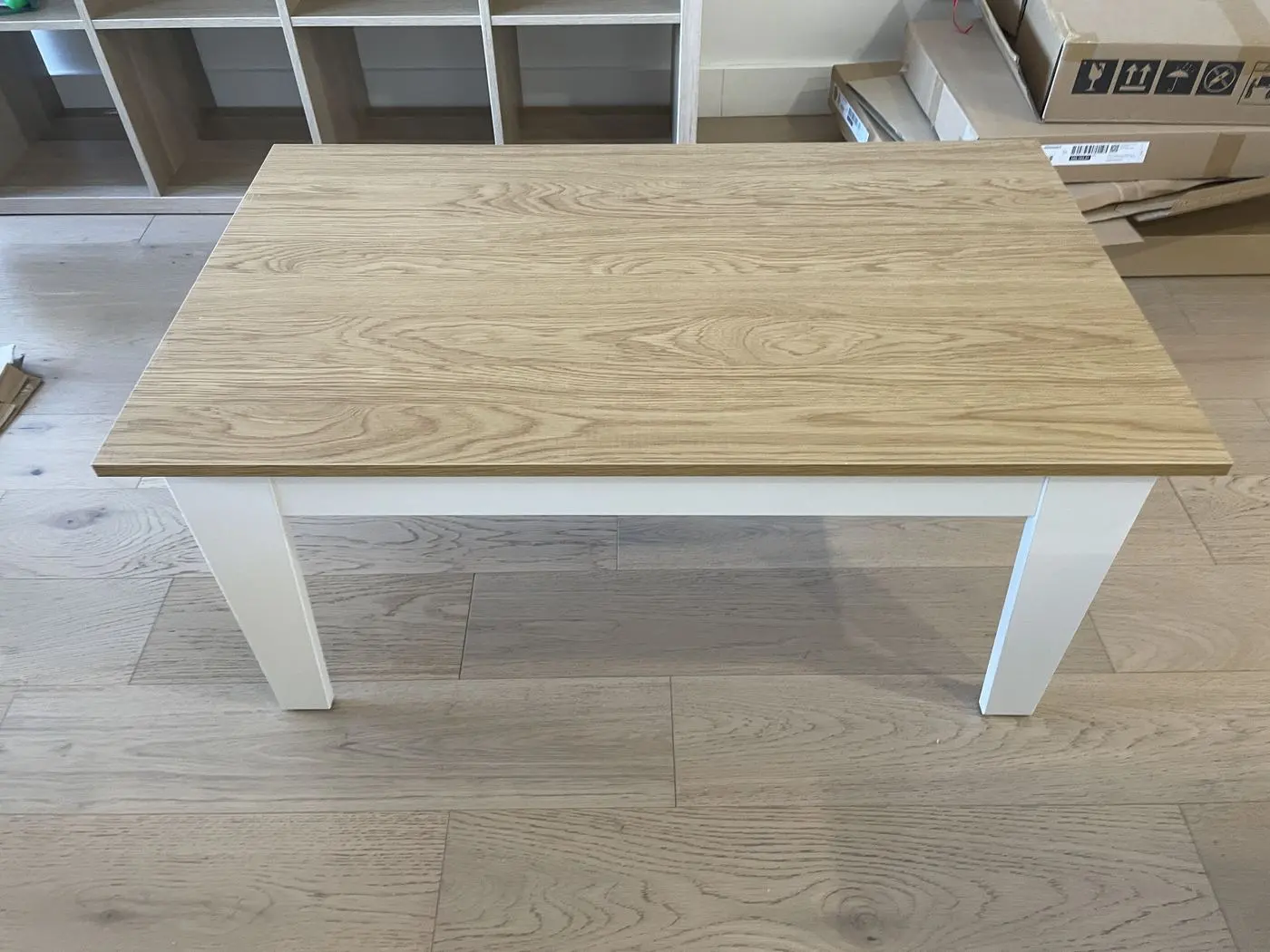 Table ou chaises montées par Pierre (2/4)